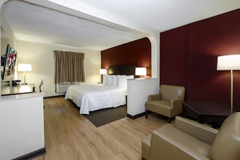 Superior Room, 1 King Bed, Accessible (Smoke Free)