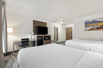 Standard Room, 2 Double Beds, Non Smoking