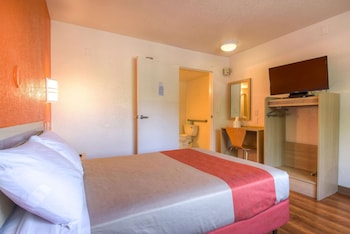 Standard Room, 1 Queen Bed, Non Smoking