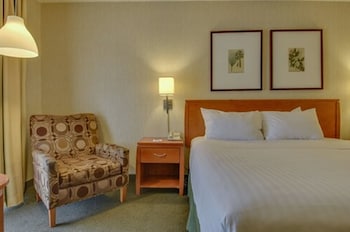 Standard Room, 1 Queen Bed
