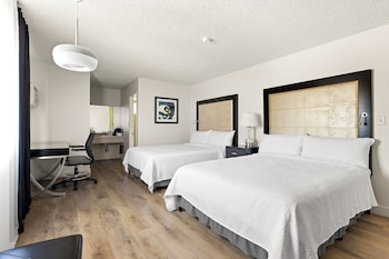 Standard Room, 2 Queen Beds