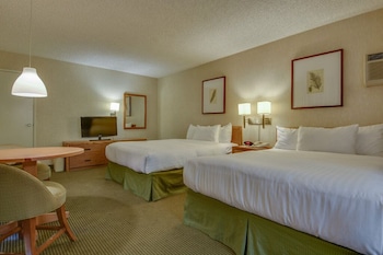 Double Room, 2 Queen Beds, Accessible