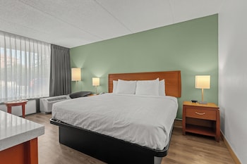Standard Room, 1 King Bed