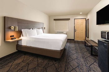 Room, 1 King Bed, Accessible, Non Smoking (mobility, Tub w/Grab Bars)