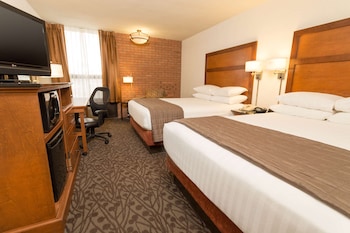 Room, 2 Queen Beds, Accessible (Upper Floor, Tub)
