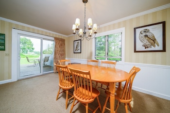 Stoweflake Townehome, 2 Bedrooms - Not Pet Friendly
