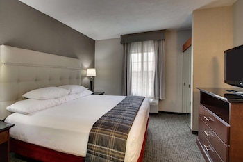 Suite, 1 King Bed with Sofa bed (Sofa Sleeper, 2 Rooms)