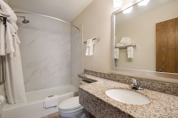 Suite, 1 King Bed with Sofa bed, Non Smoking, Refrigerator & Microwave (with Sofabed)