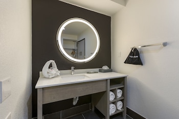 Executive Suite, 1 King Bed, Non Smoking