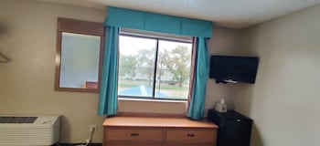 Standard Room, 1 Queen Bed, Smoking