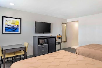 Room, 2 Queen Beds, Accessible, Non Smoking