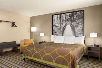 Suite, 1 King Bed, Microwave