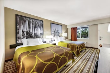 Room, 2 Queen Beds, Non Smoking