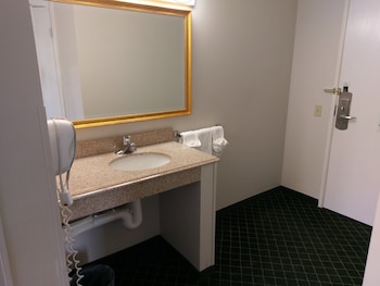 Room, 1 Double Bed, Accessible, Non Smoking (Mobility/Hearing Impaired Accessible)