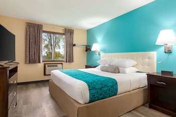 Studio Suite, 1 King Bed, Non Smoking (1 Bedroom)