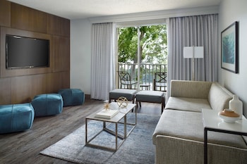 Suite, Multiple Beds, Lake View