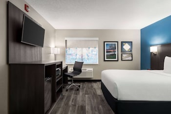 Room, 1 Double Bed, Accessible, Non Smoking (Mobility/Hearing Impaired Accessible)