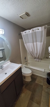 Suite, 1 Bedroom, Non Smoking (1 King Bed)