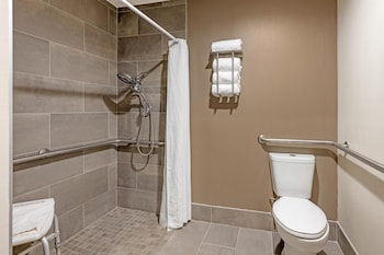 Standard Room, 2 Queen Beds, Accessible, Non Smoking