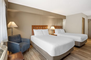 Standard Room, 2 Queen Beds, Non Smoking (Pet Friendly)