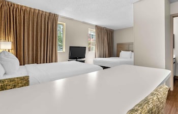 Deluxe Studio, Multiple Beds, Non Smoking