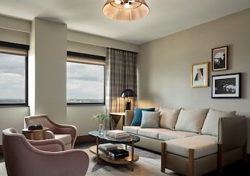 Suite, 1 Bedroom, Accessible Bathtub, River View (Mobility, Accessible Tub)