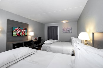 Premium Room, 2 Double Beds (Upgraded Bedding & Snack, Smoke Free)