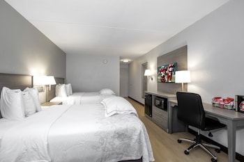 Premium Room, 2 Double Beds (Upgraded Bedding & Snack, Smoke Free)