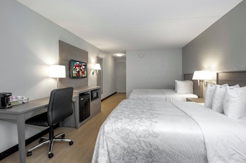 Deluxe Room, 2 Double Beds (Smoke Free)