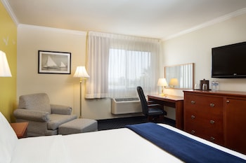 Standard Room, 1 Queen Bed