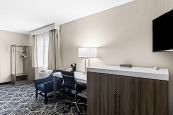 Standard Room, Multiple Beds, Non Smoking