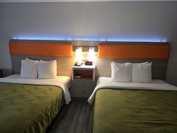 Standard Room, 2 Queen Beds, Non Smoking