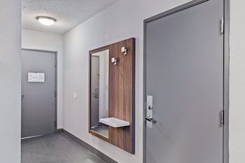 Standard Room, 2 Queen Beds (Extra Floor Space)