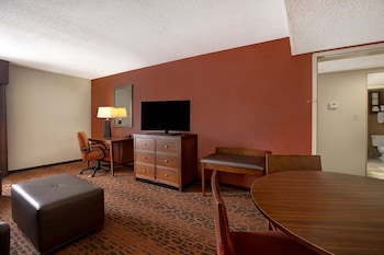 Suite, 1 King Bed, Non Smoking, Refrigerator & Microwave