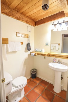 King Room Creekside