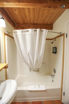 King Room Creekside