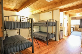 Deluxe Family Suite