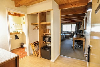 Double Queen Room