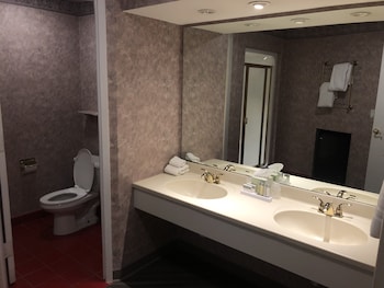 Garden of Eden Apple Suite