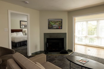 Suite, Multiple Beds