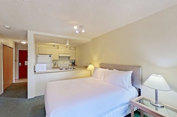 Glacier Lodge 223
