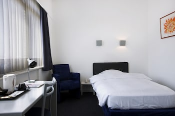 Classic Single Room