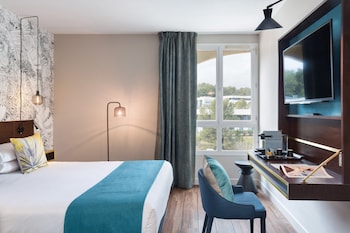 Standard Double Room, Golf View