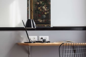 Privilege Room - Complimentary soft minibar,courtesy tray, Chromecast and digital press