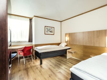 Standard Room, 2 Twin Beds