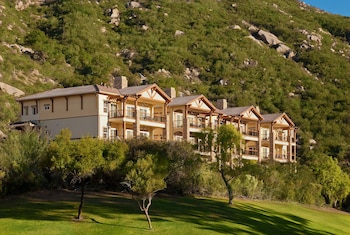 Suite, 1 Bdrm, Mountain View Accessible
