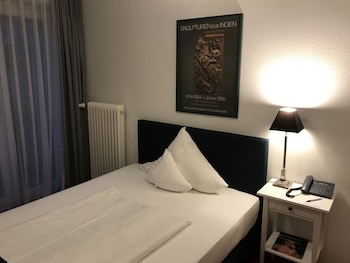 Single Room, City View