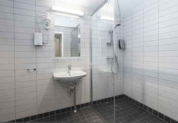 Family Room, 1 Double or 2 Twin Beds, Non Smoking (Standard)