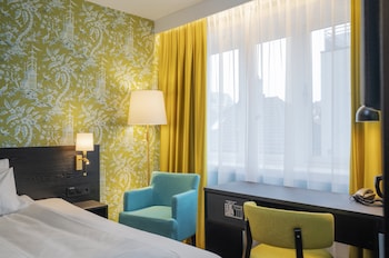 Standard Room, 1 Queen Bed, Non Smoking