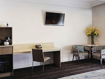 Room, 1 King Bed (Resort)